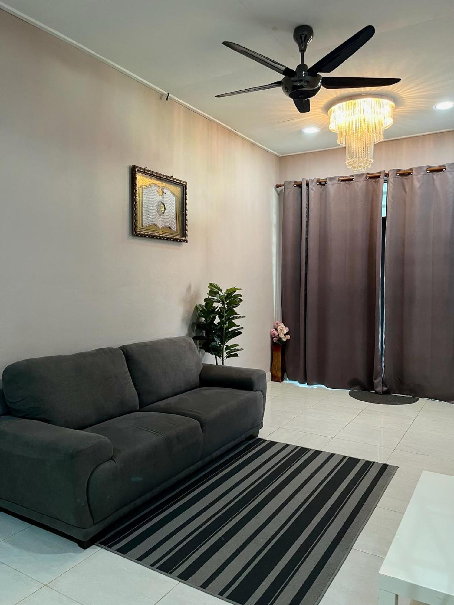 Aina Guest House Kota Bharu Extérieur photo